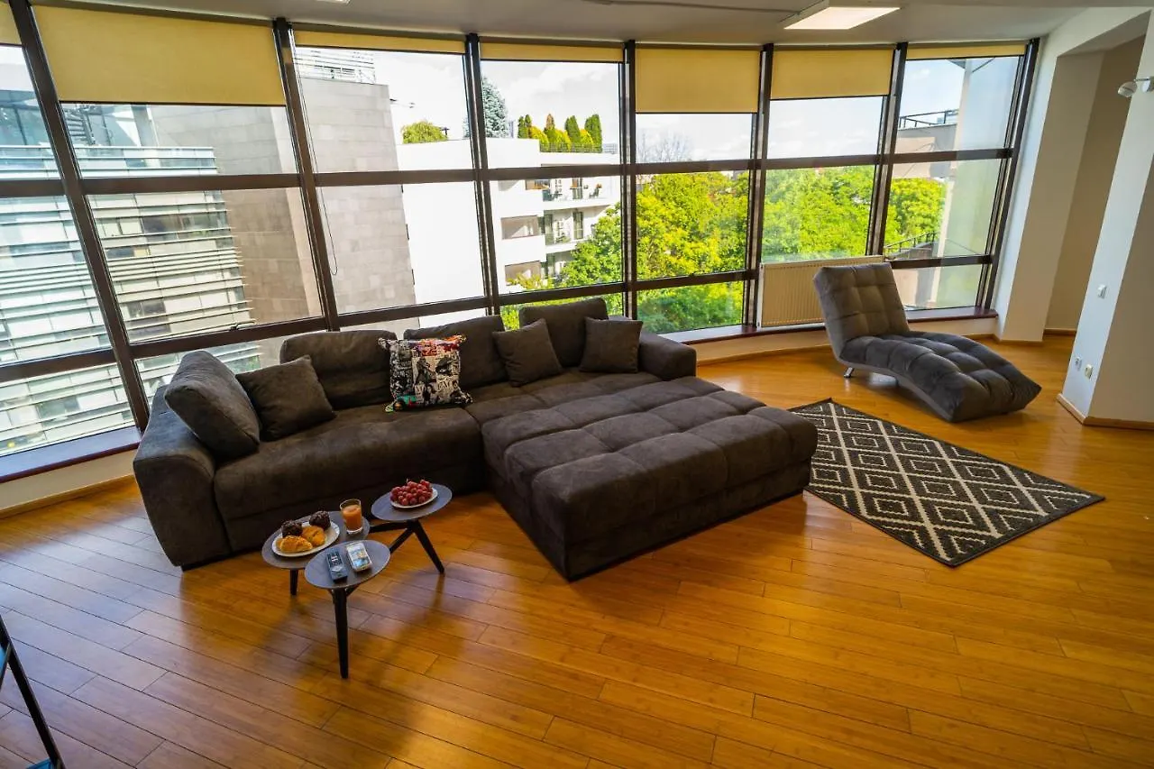 Sunny & Spacious Place With Breathtaking View ブカレスト ルーマニア