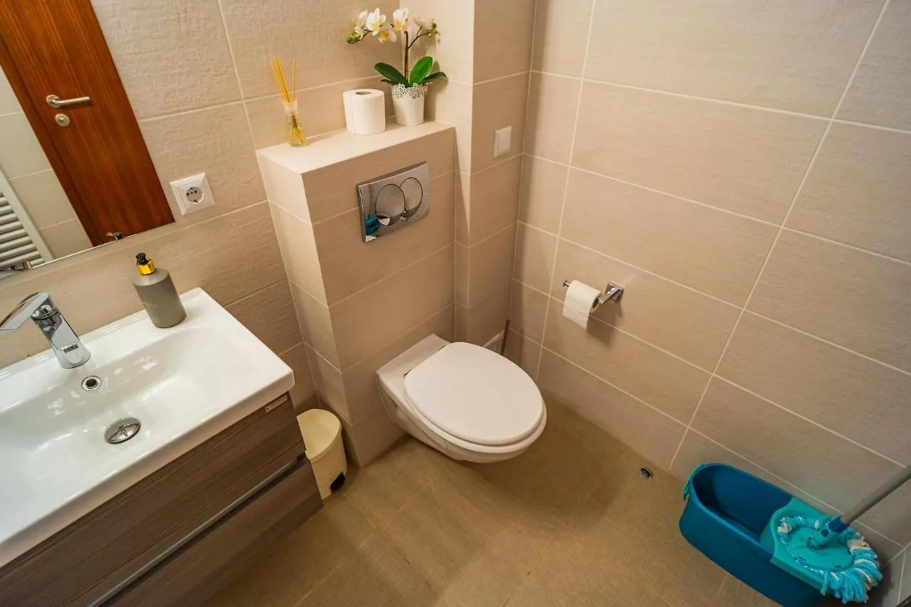 Apartment Sunny & Spacious Place With Breathtaking View Bucharest