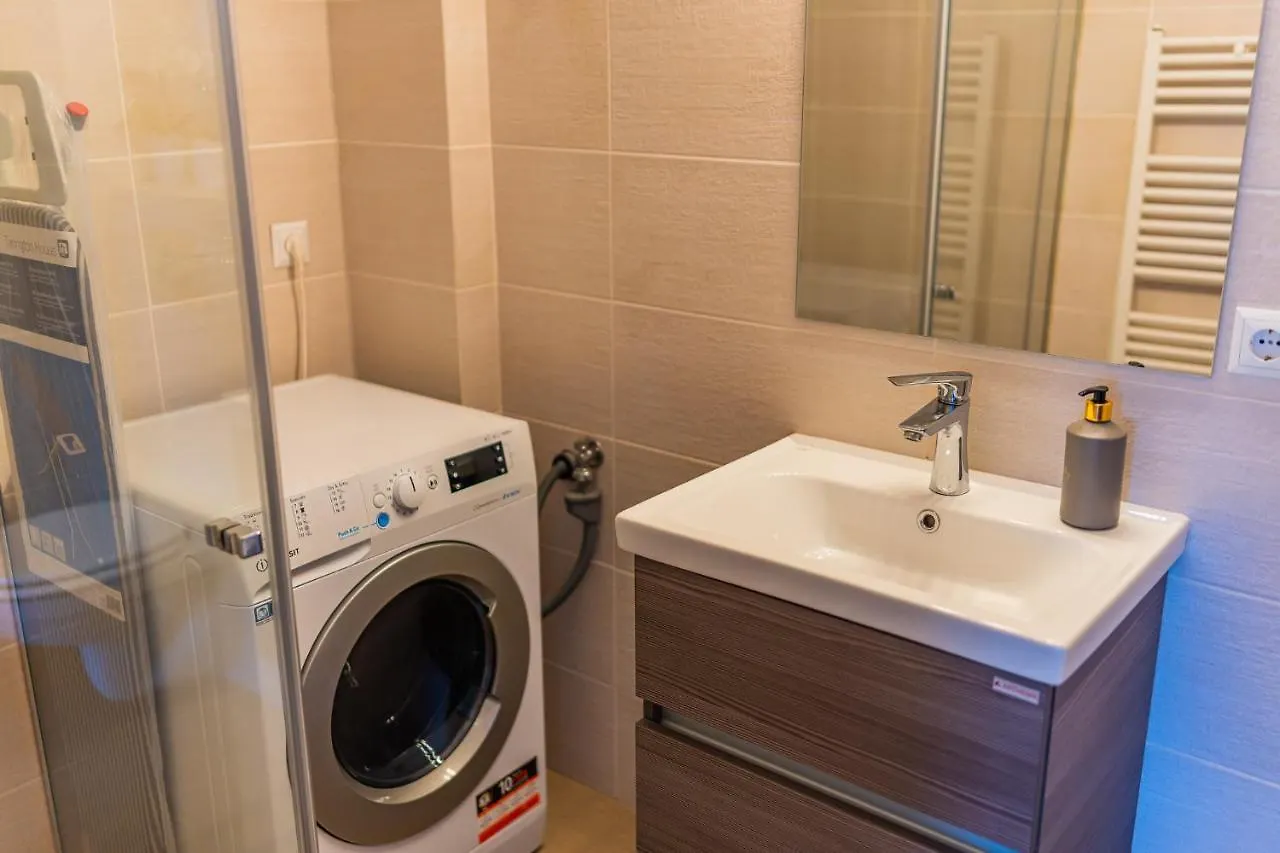 Apartment Sunny & Spacious Place With Breathtaking View Bucharest Romania