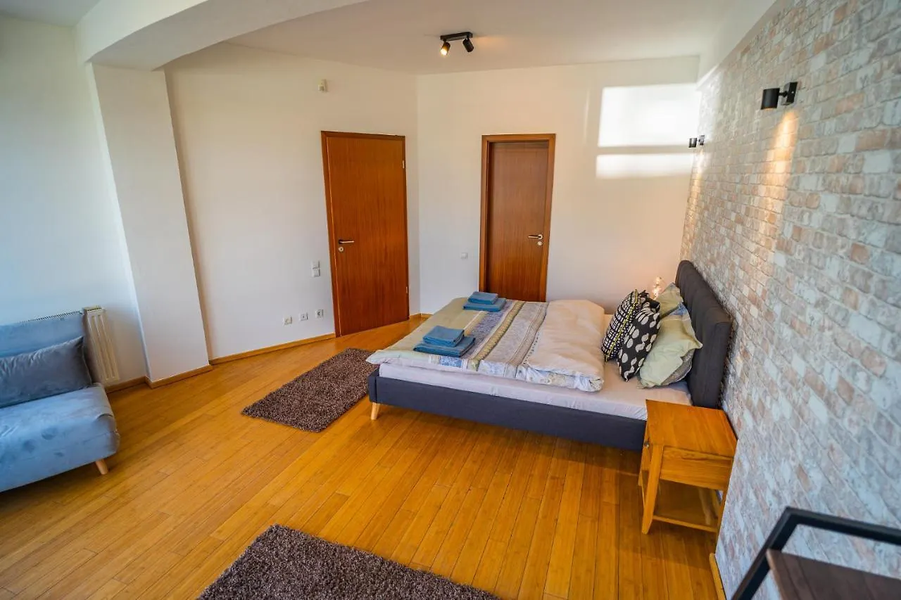 Sunny & Spacious Place With Breathtaking View Bucharest