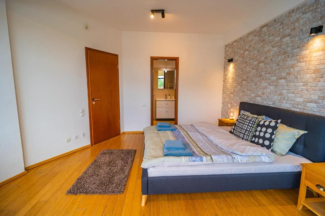 Apartment Sunny & Spacious Place With Breathtaking View Bucharest
