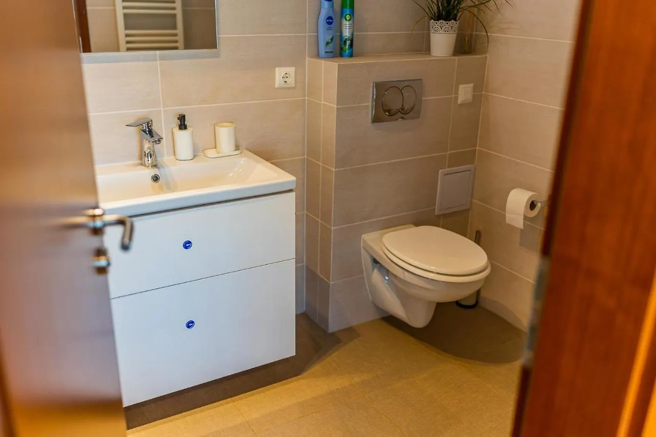 Sunny & Spacious Place With Breathtaking View Bucharest
