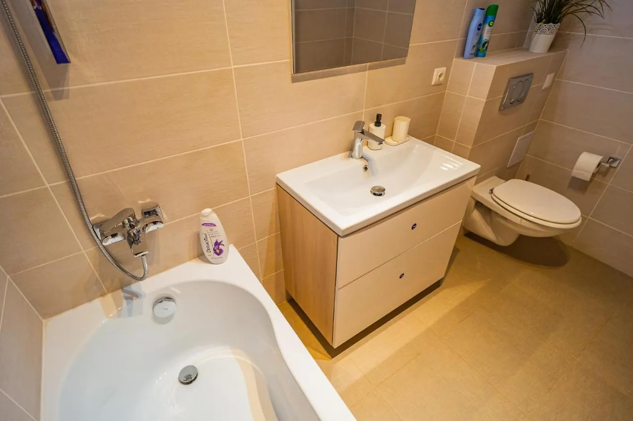 Sunny & Spacious Place With Breathtaking View Bukarest 0*,  Rumänien
